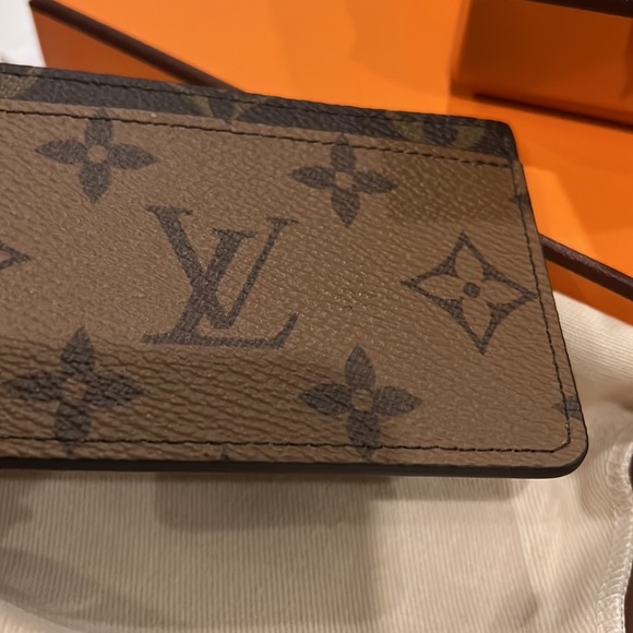 louis vuitton card case - Picture 7 of 9